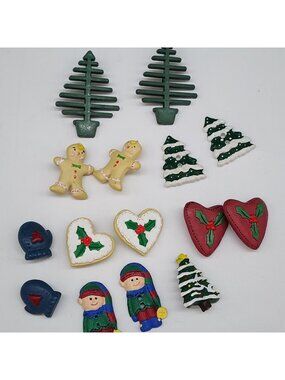 Vintage Christmas Buttons Gingerbread Elves Trees Mittens Lot of 15